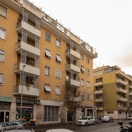 Apartment Nunzia San Giovanni Rome